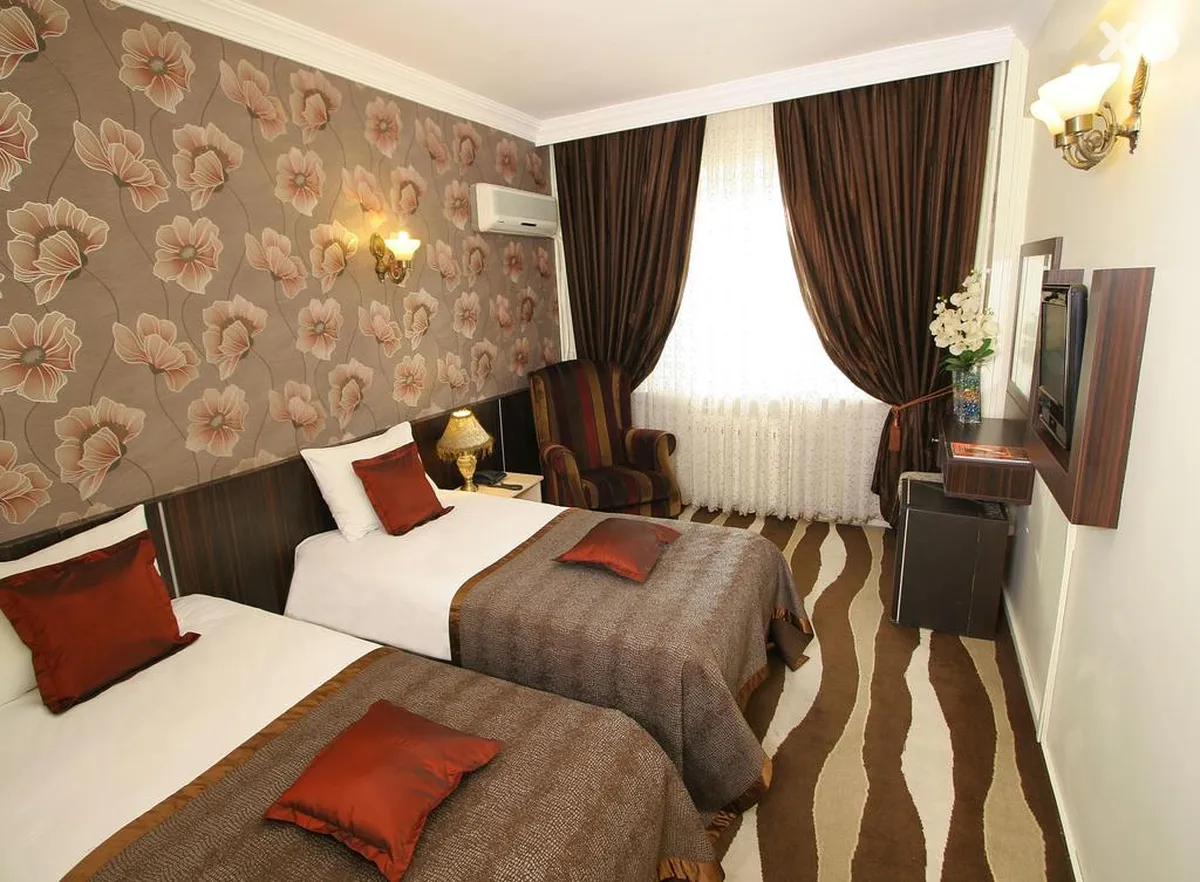 Maya Hotel