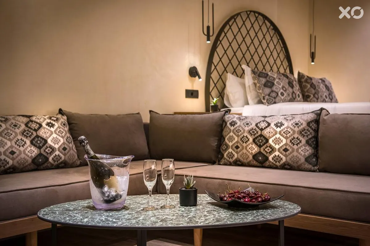 Petousis Hotel & Suites