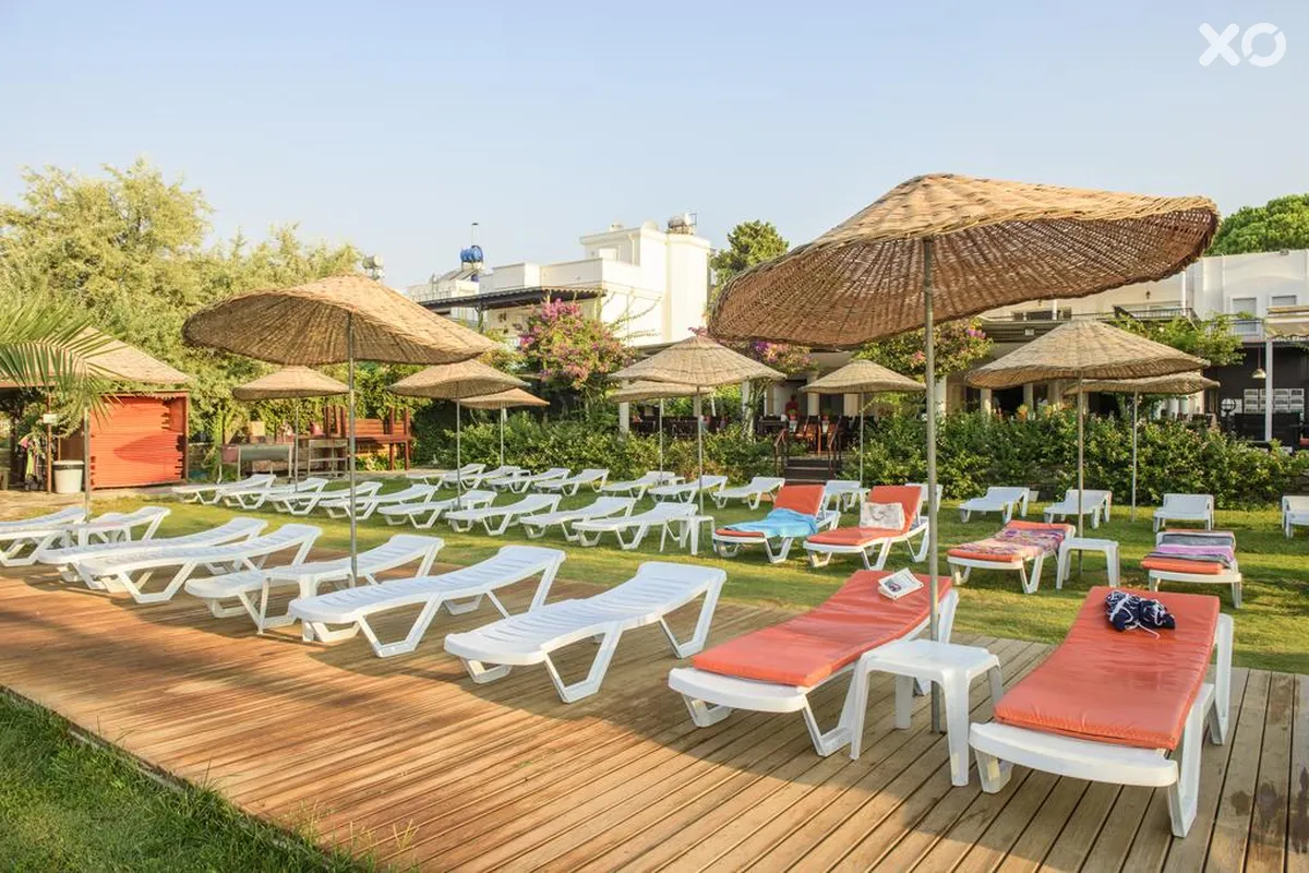 Sea Side Beach Club