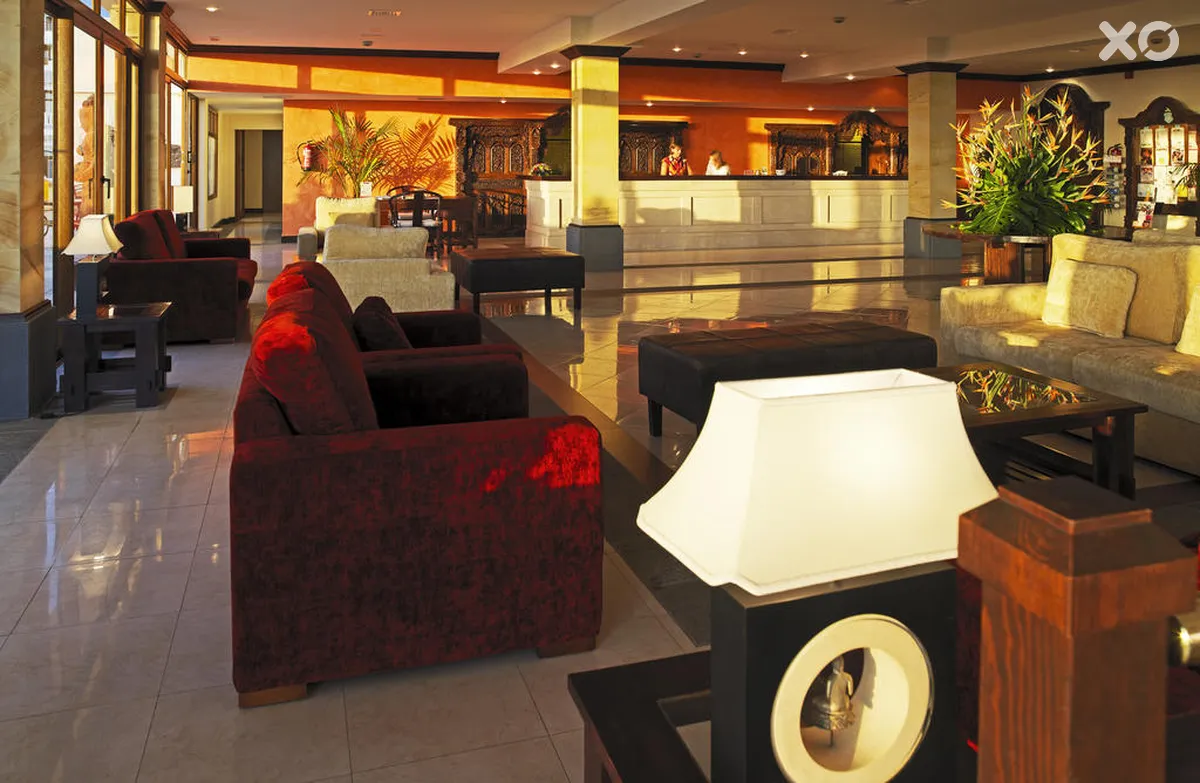 Regency Country Club Apartments & Suites