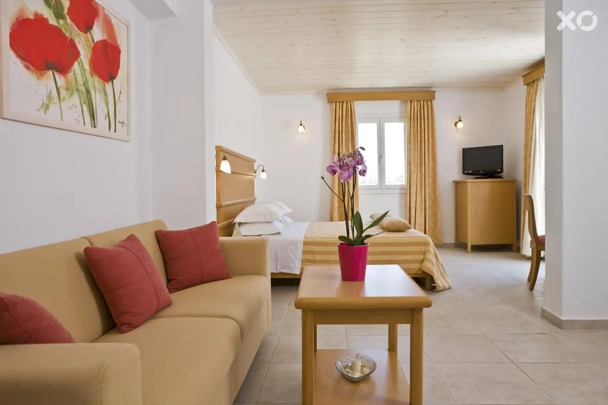 Yiannaki Hotel