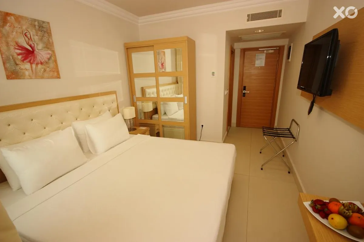 Dragut Point North Hotel