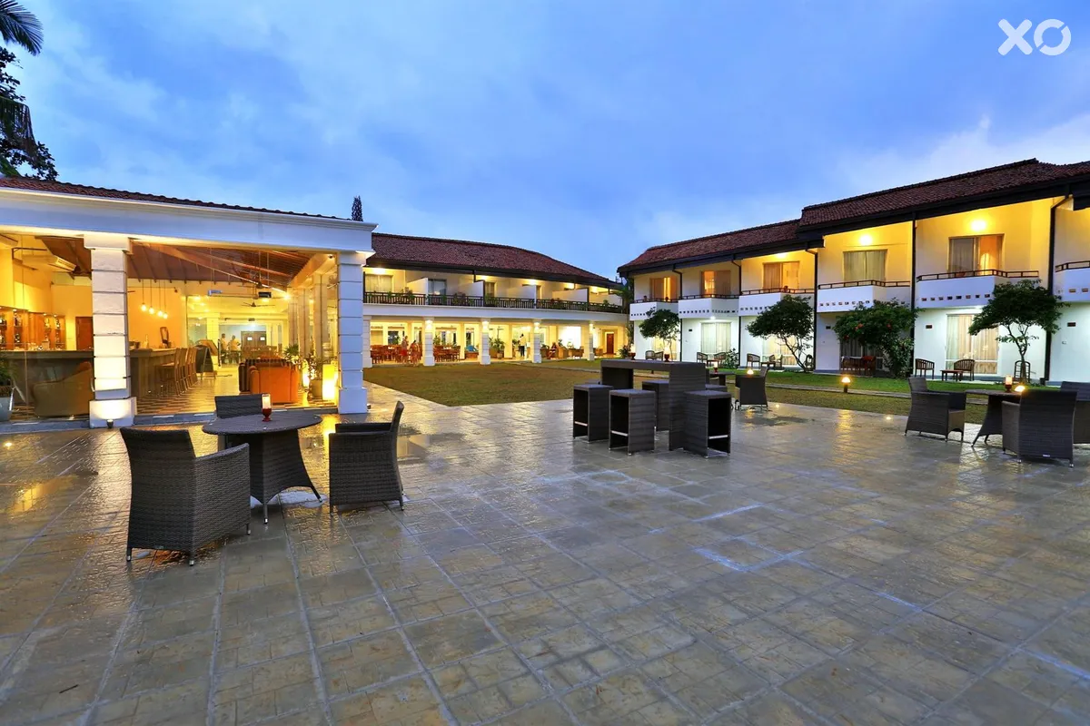 Hibiscus Beach Hotel