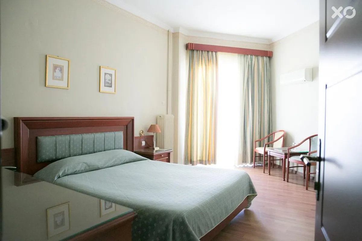 Tzaki Hotel