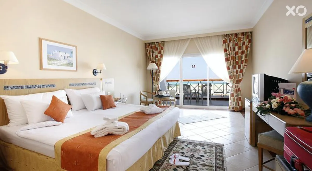 Ivy Cyrene Island Resort