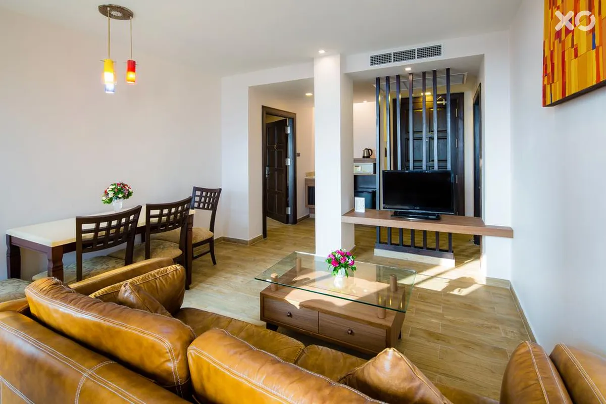 Aiyara Palace Hotel