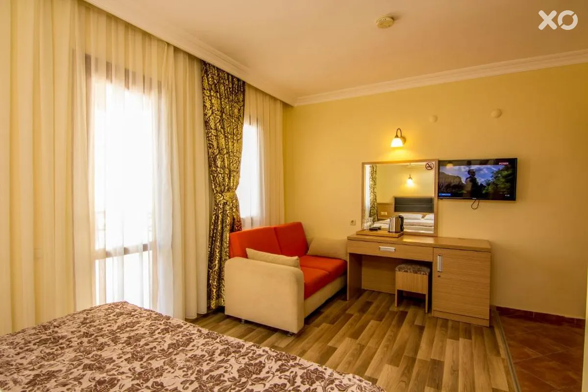 Magic Tulip Beach Hotel