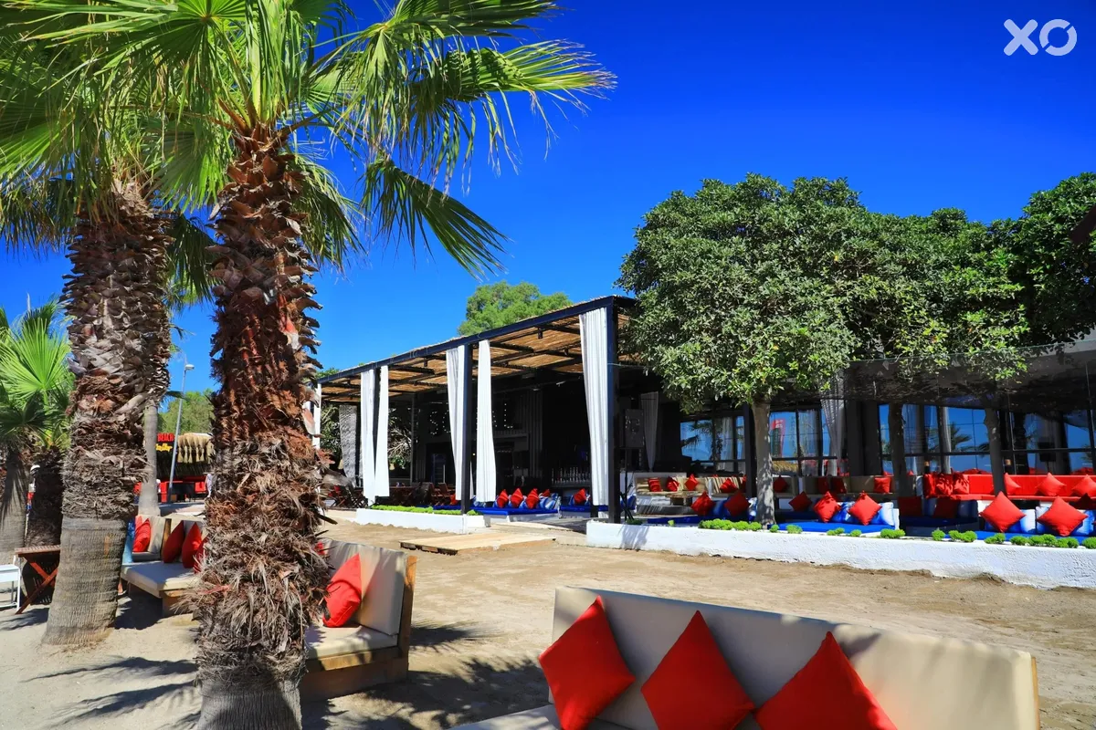 Very Chic Hotel