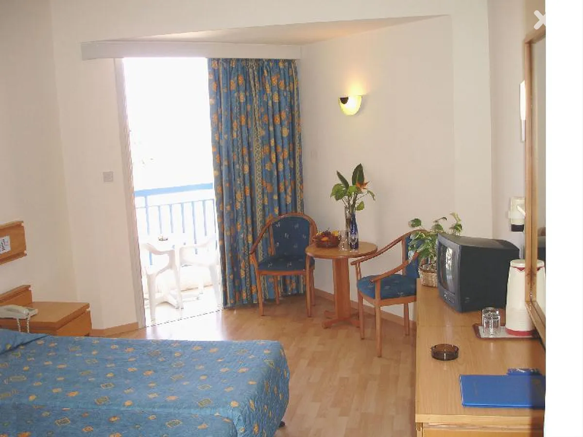 Kissos Hotel