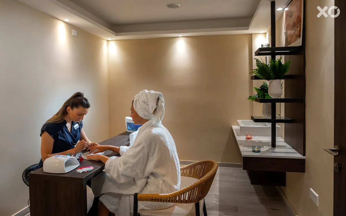 Leonardo Crystal Cove Hotel & Spa by the Sea