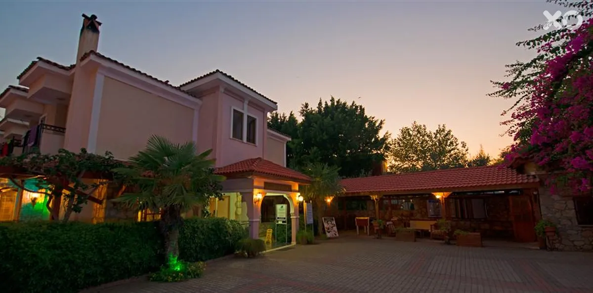Perdikia Beach Hotel