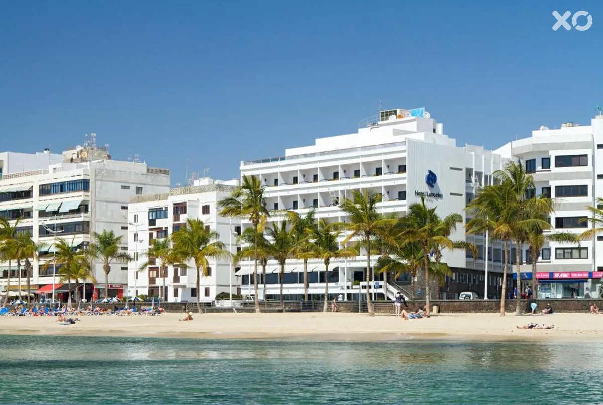 Lancelot Hotel