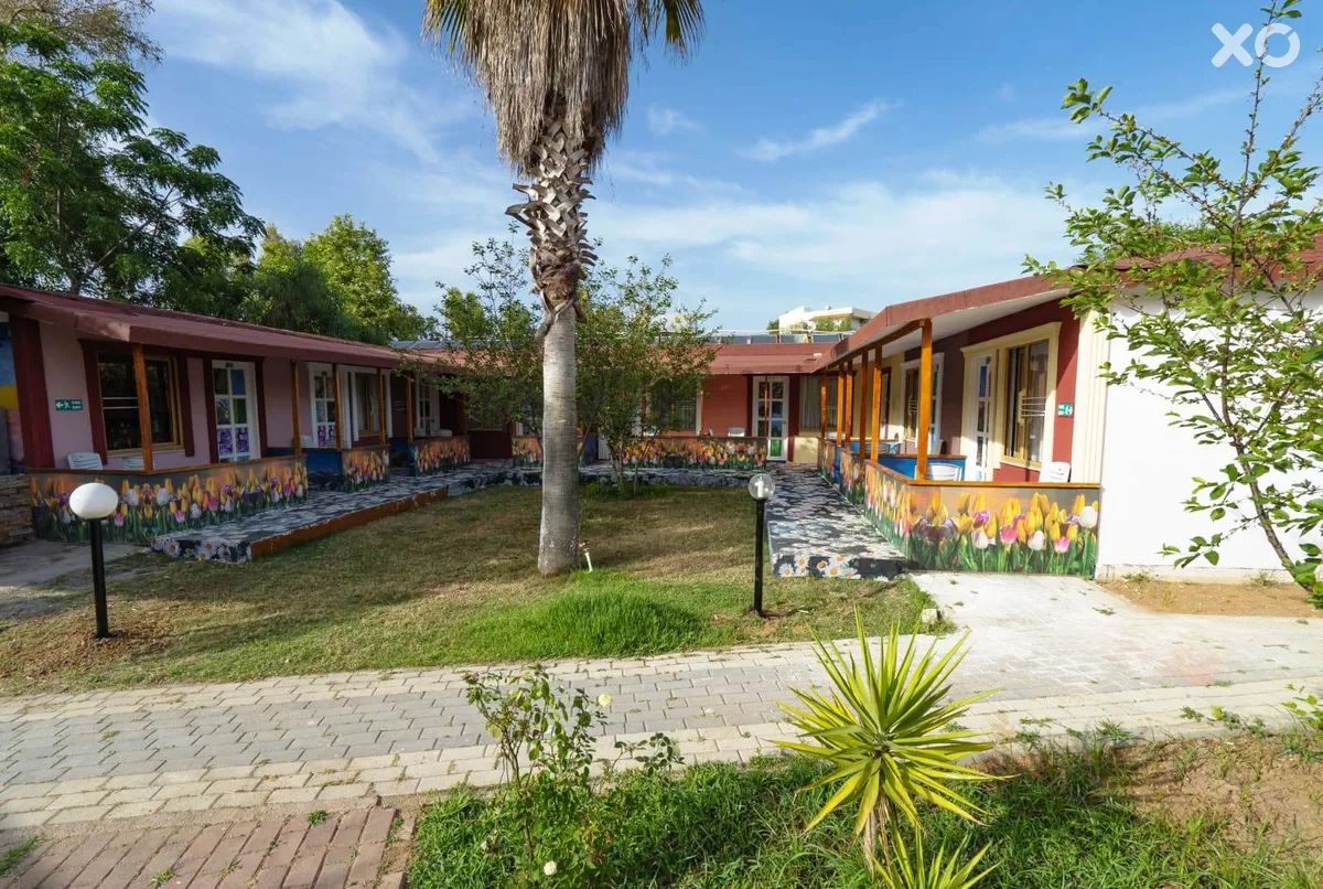 Aperion Beach Hotel