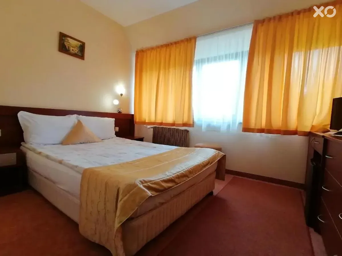 Ela Hotel