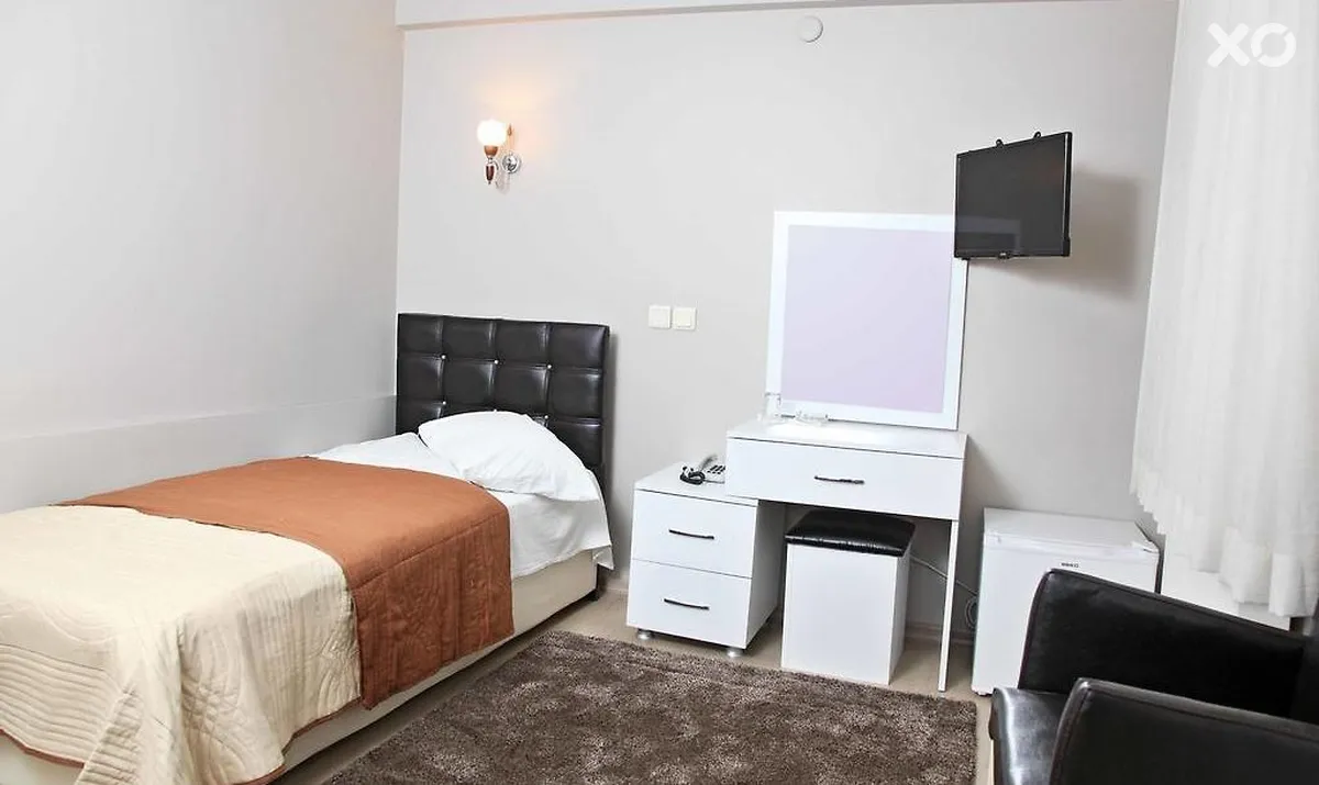 Tanin Hotel