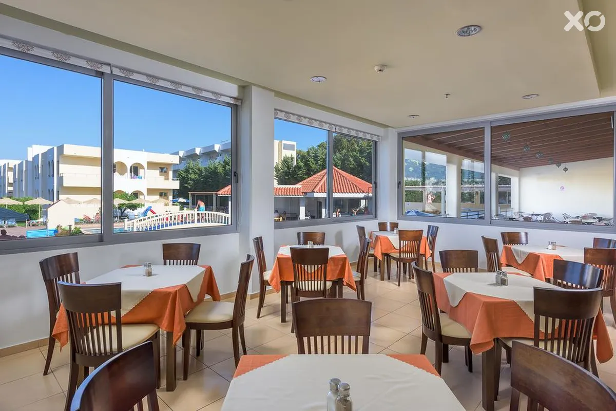 Memphis Beach Hotel