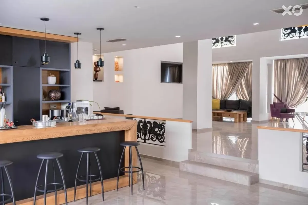 Irini Hotel