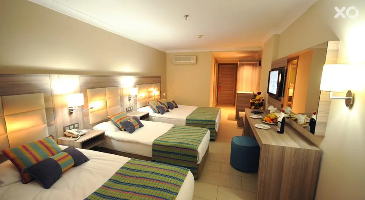 Insula Resort & Spa