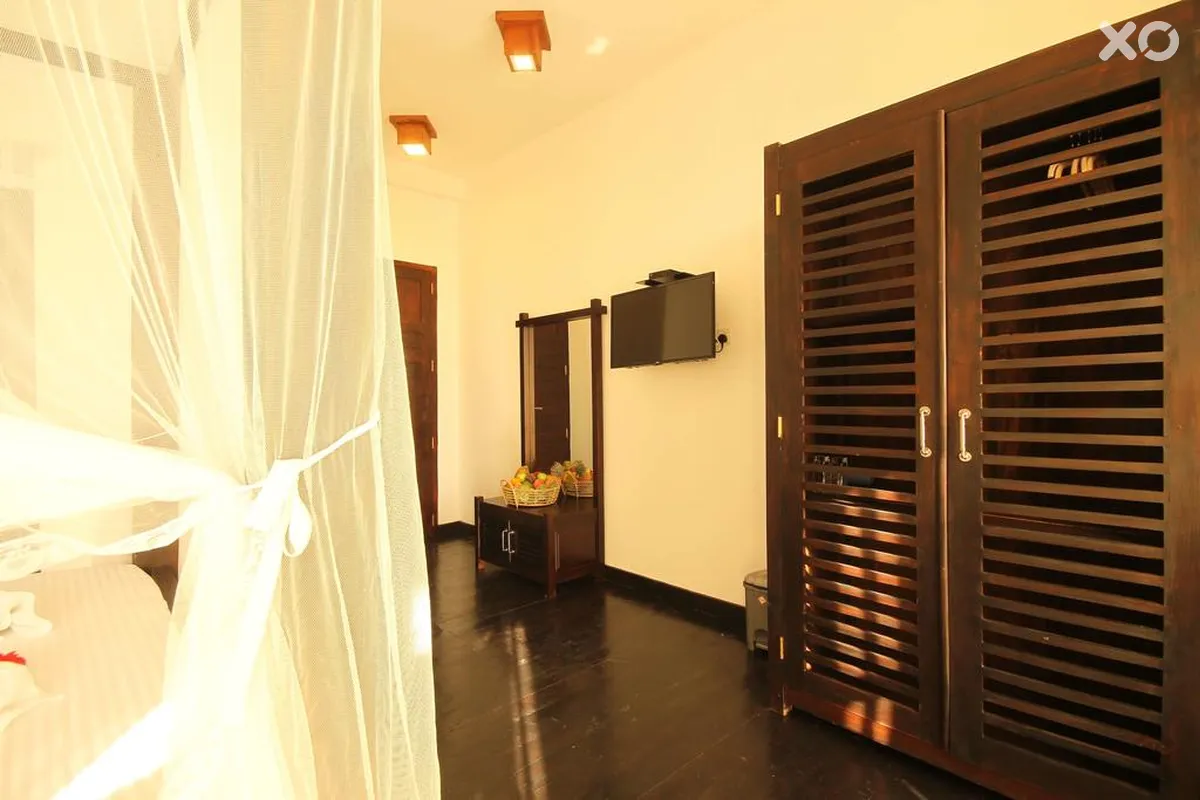 Saffron Hotel