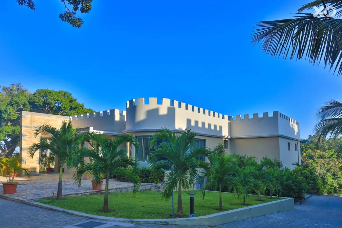 Ngalawa Hotel & Resort