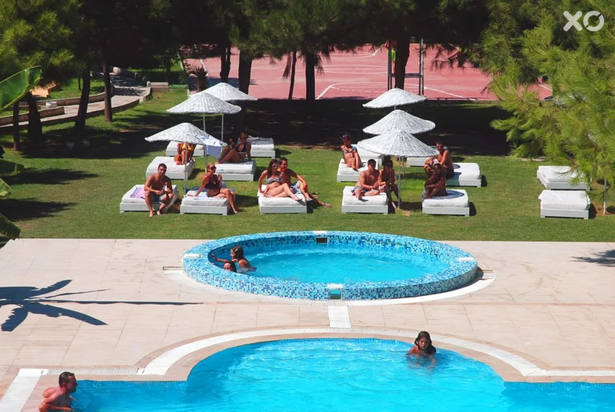 Flora Suites Hotel