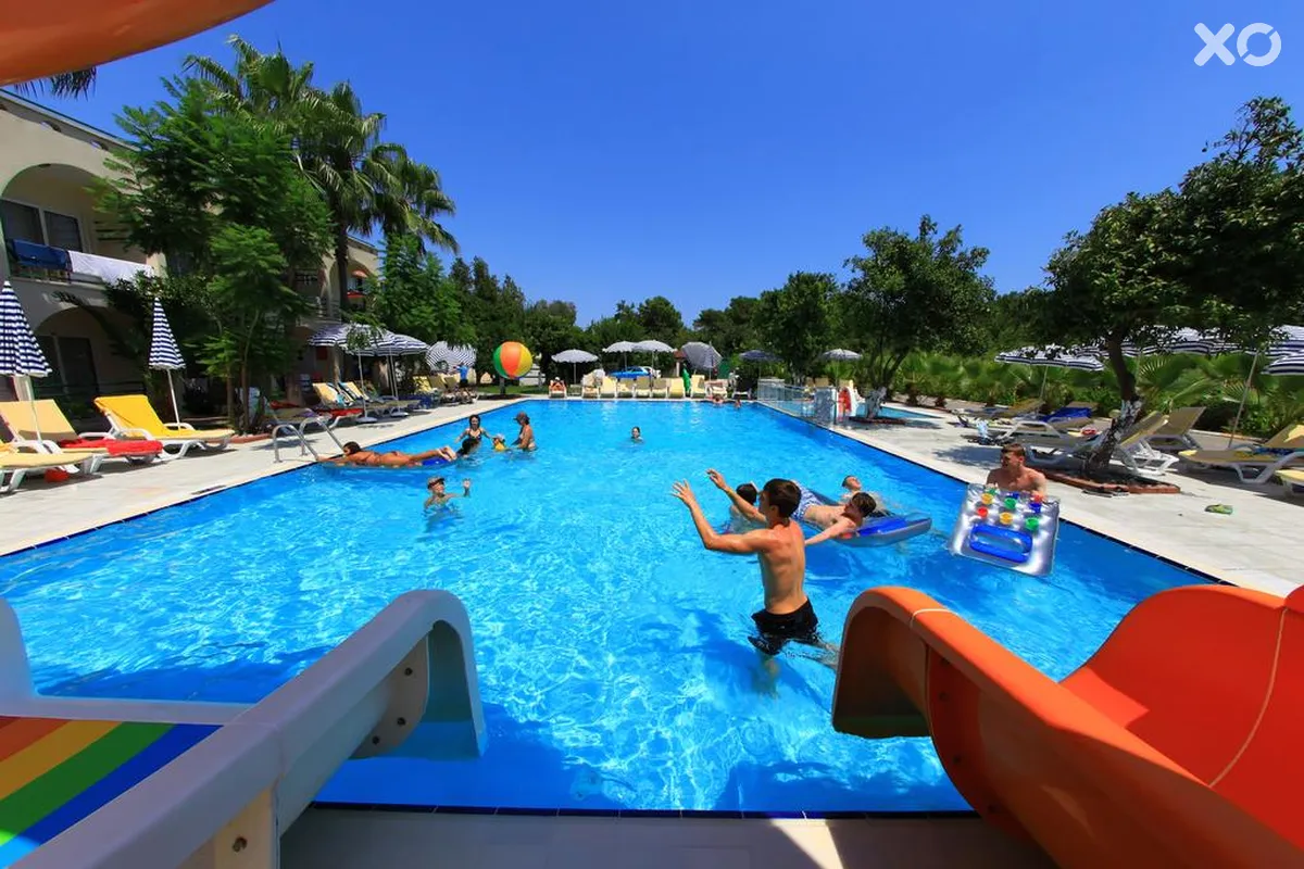 Golden Sun Hotel