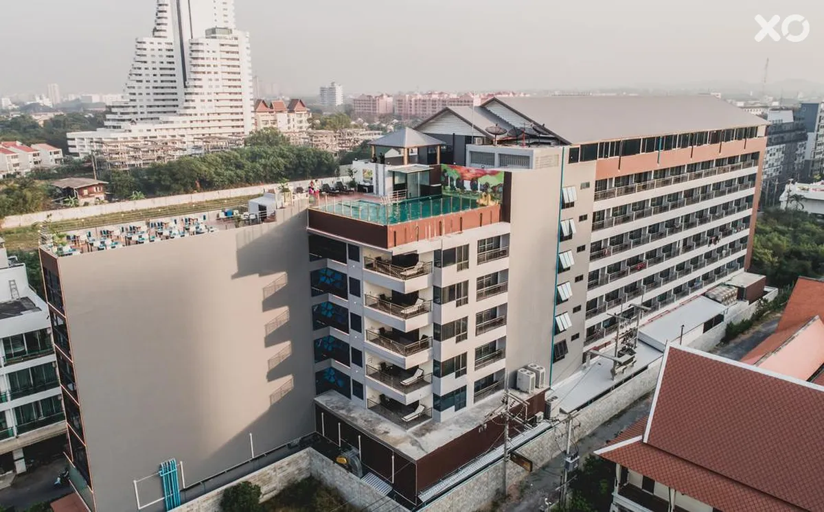 Golden Jomtien Beach Hotel