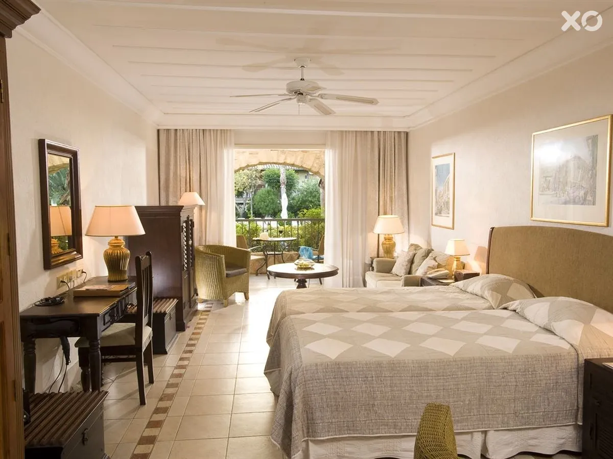 Columbia Beach Resort Pissouri