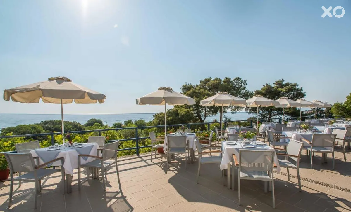 Delfinia Hotel & Bungalows