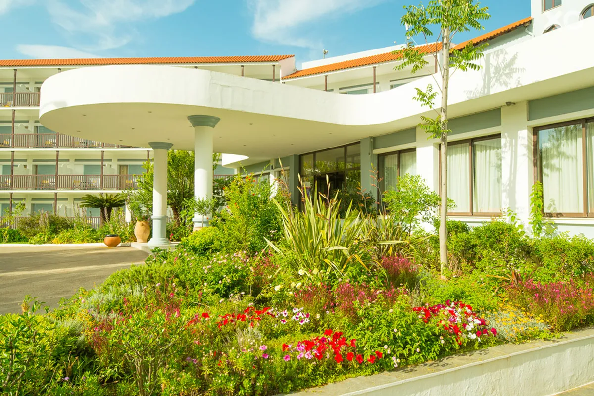 Golden Coast Hotel & Bungalows
