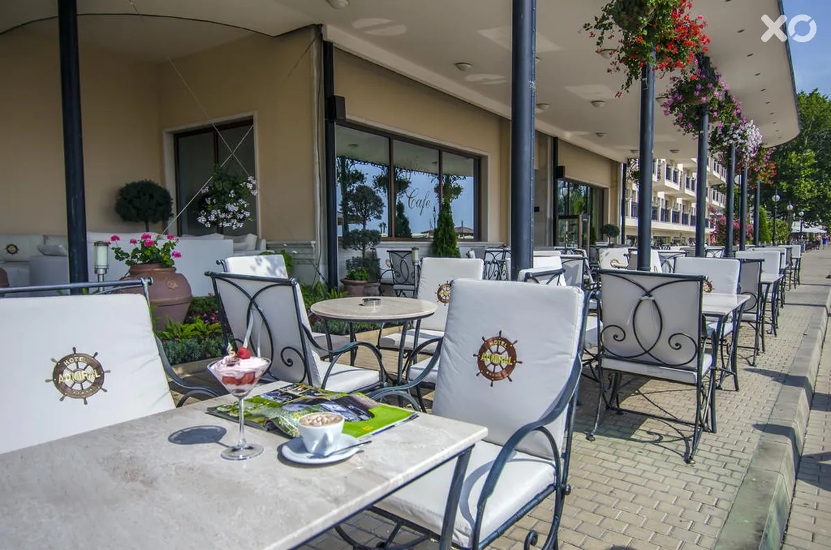 Admiral Hotel