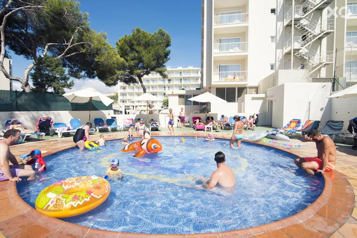 Coral Beach Hotel