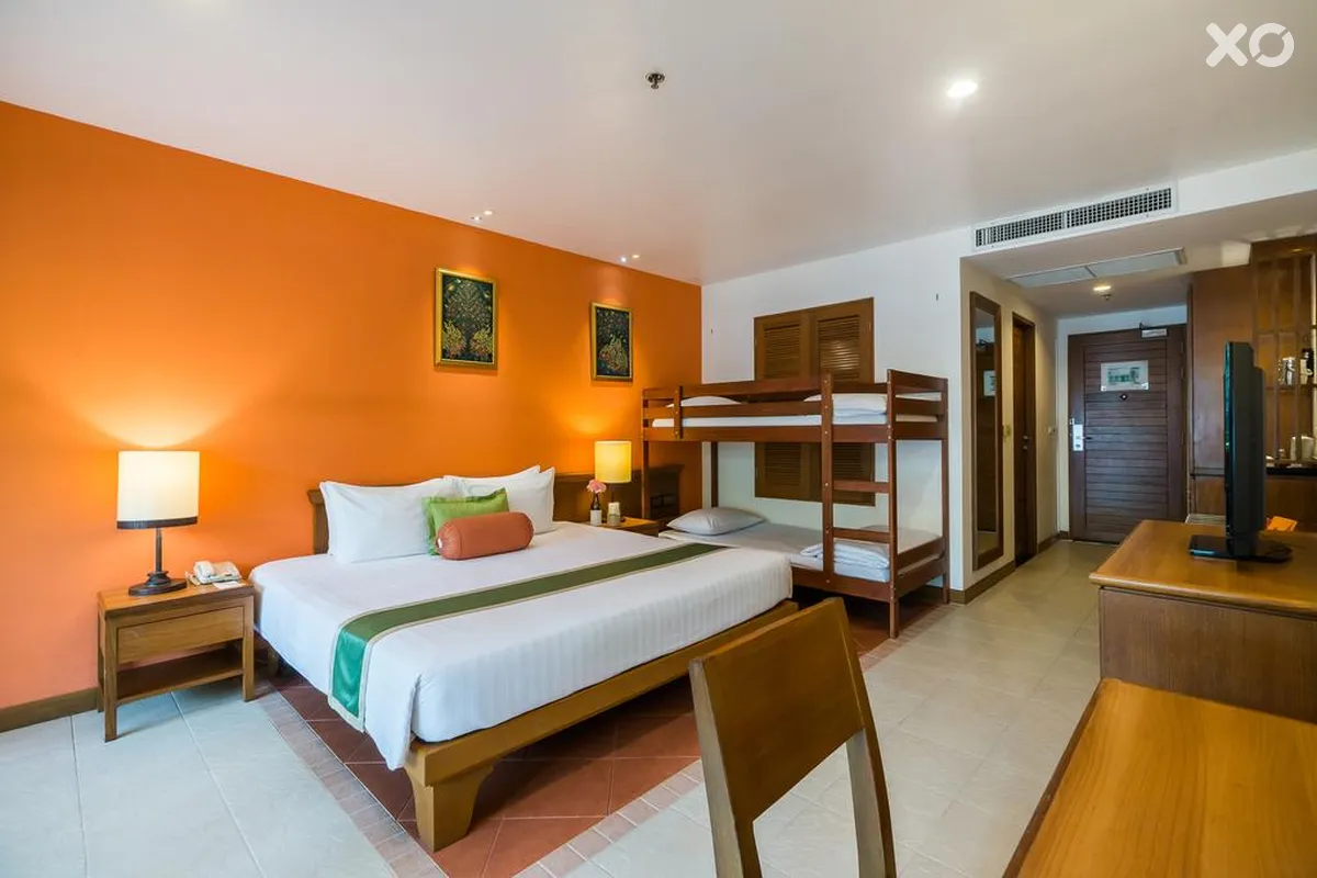 Ravindra Beach Resort & Spa