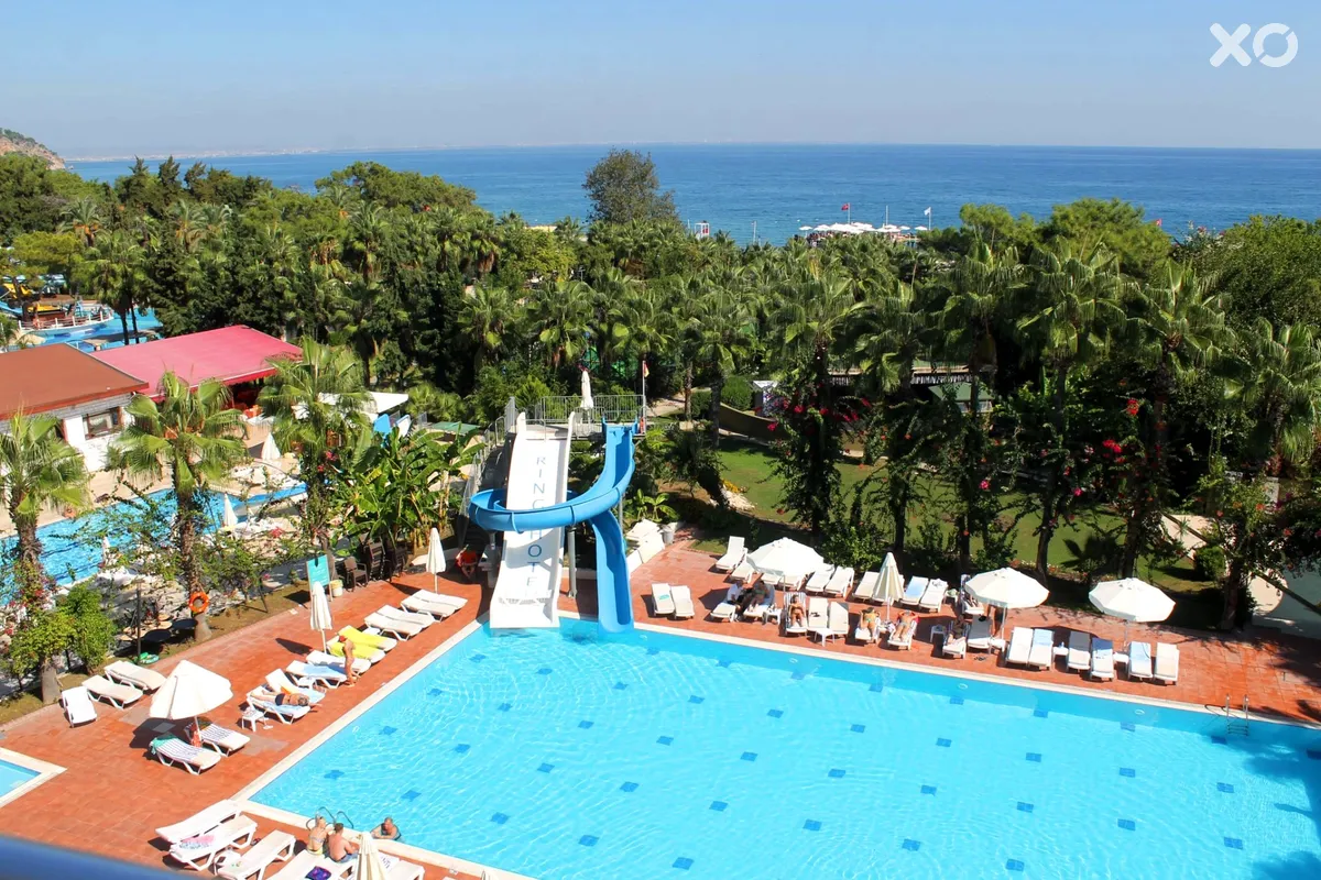 Ring Beach Hotel