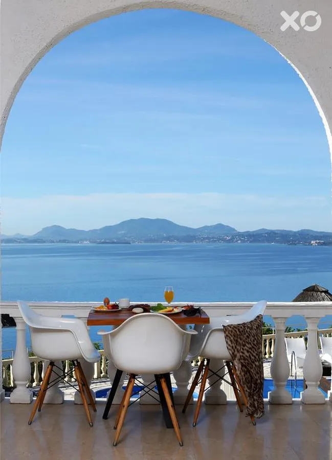 Pantokrator Hotel