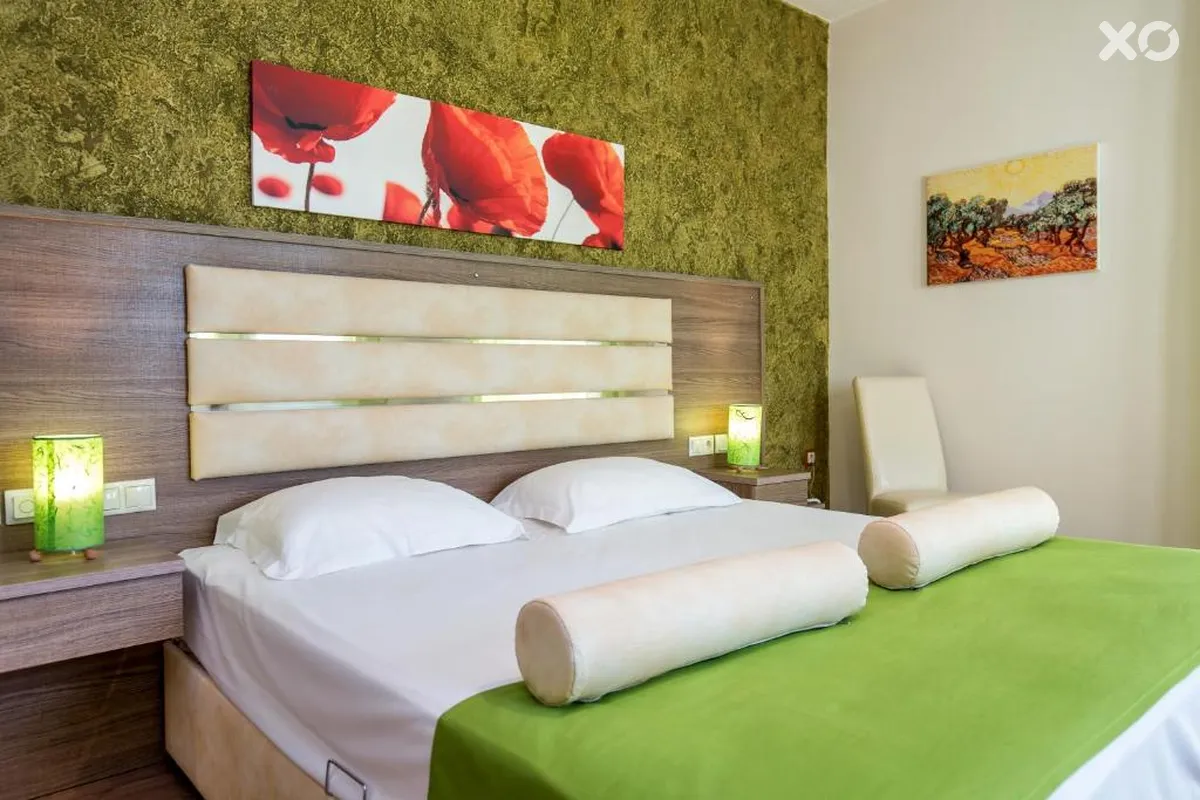 Garden Hotel