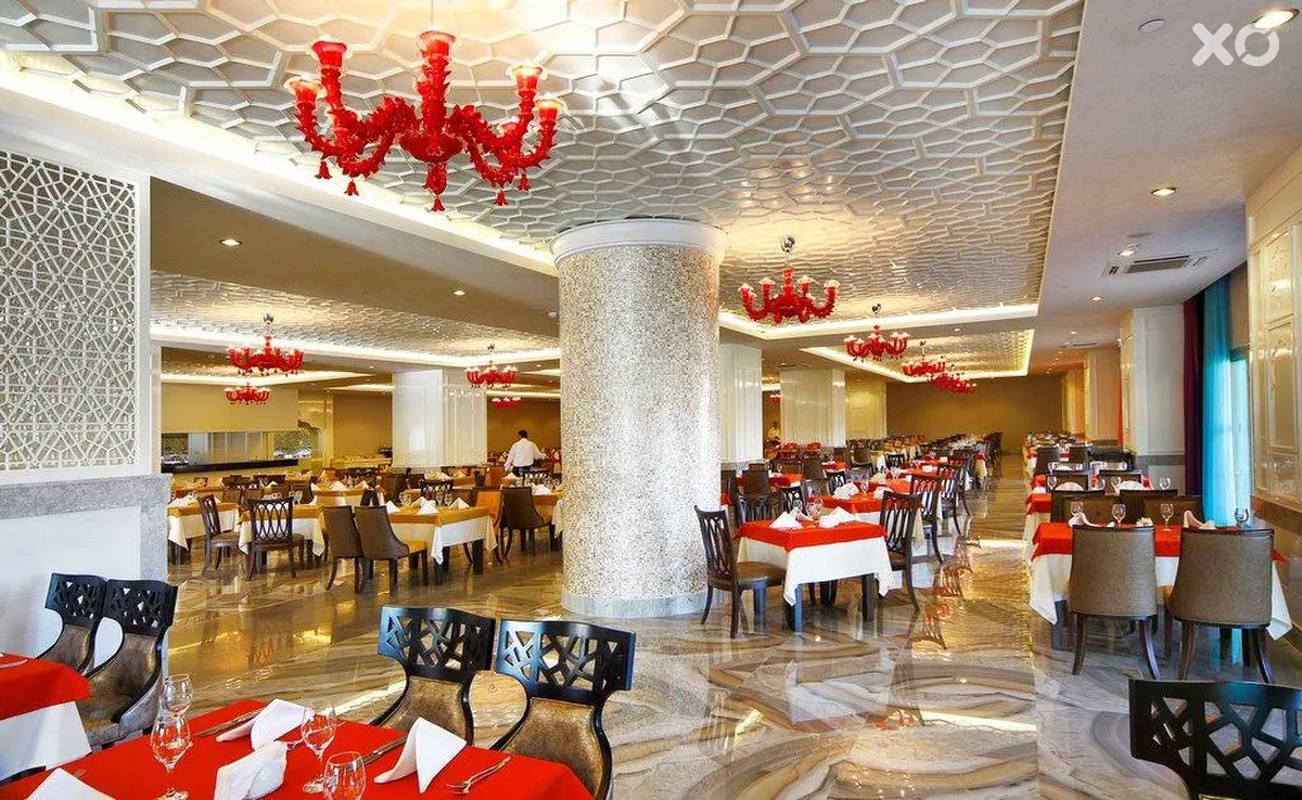 Royal Taj Mahal Hotel