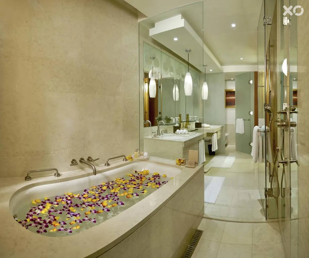 The H Hotel