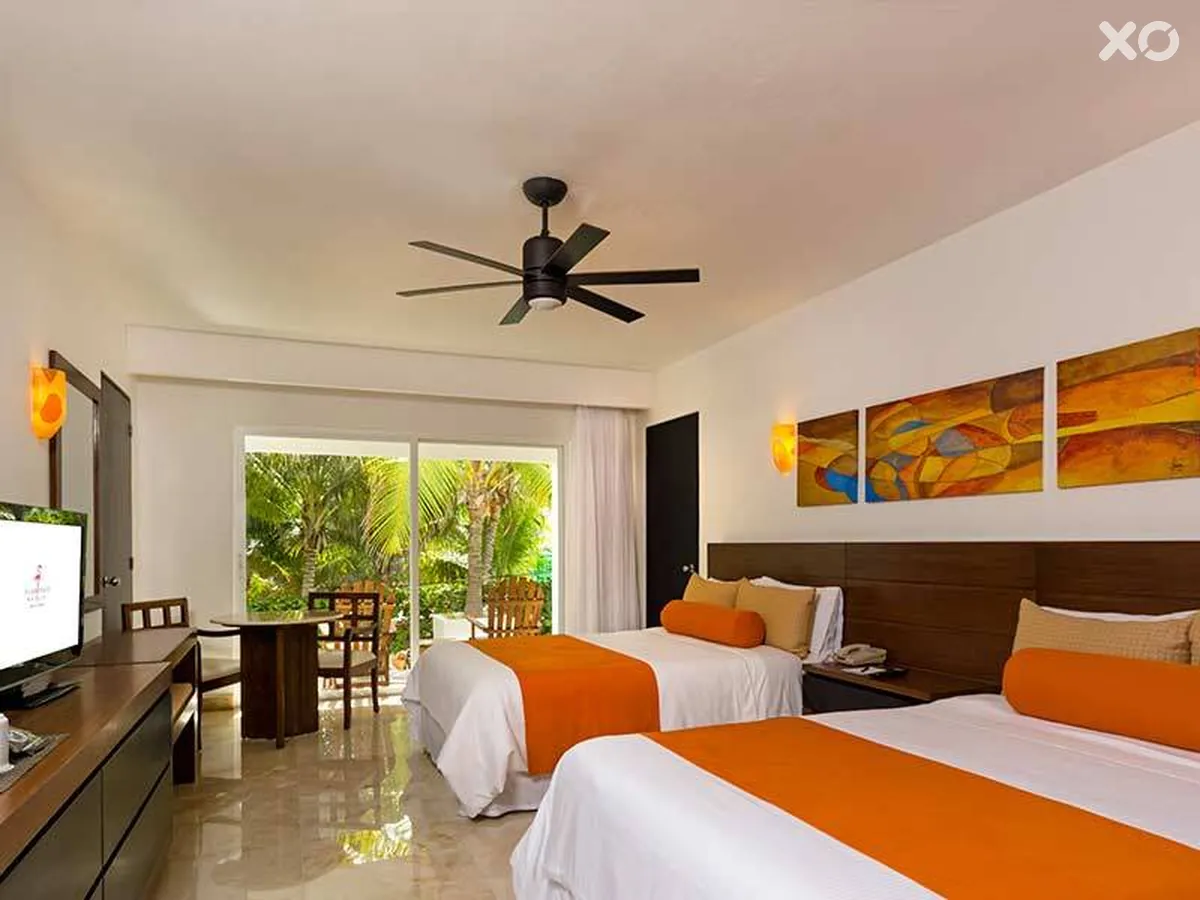 Flamingo Cancun Resort