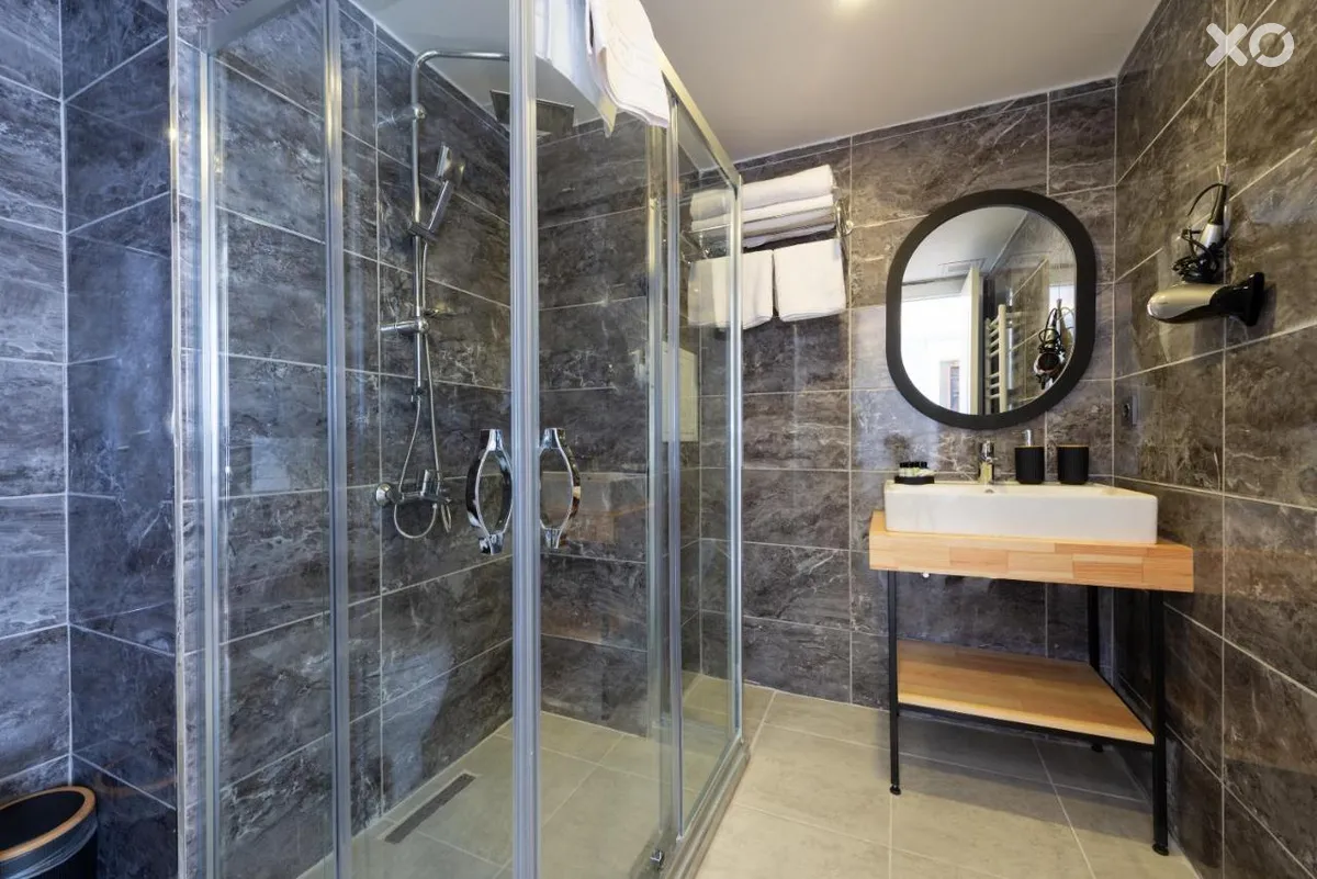 Art Karakoy Suites Hotel