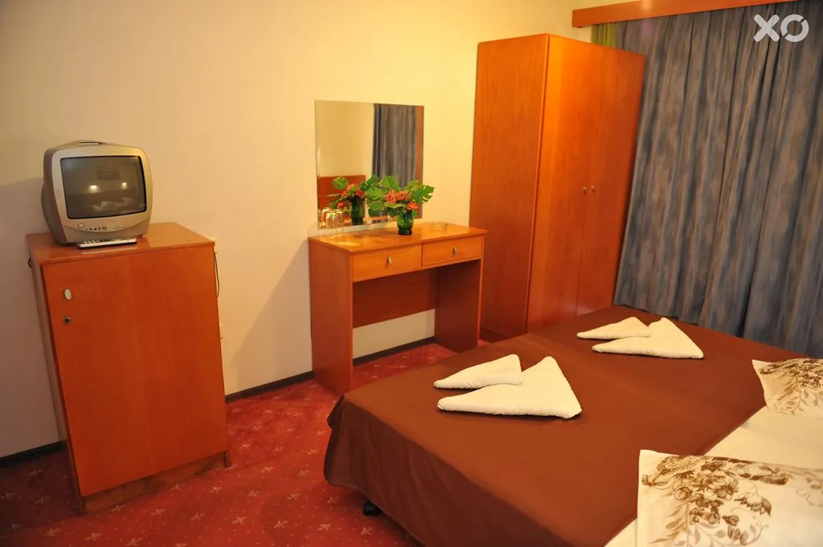 Heleni Beach Hotel