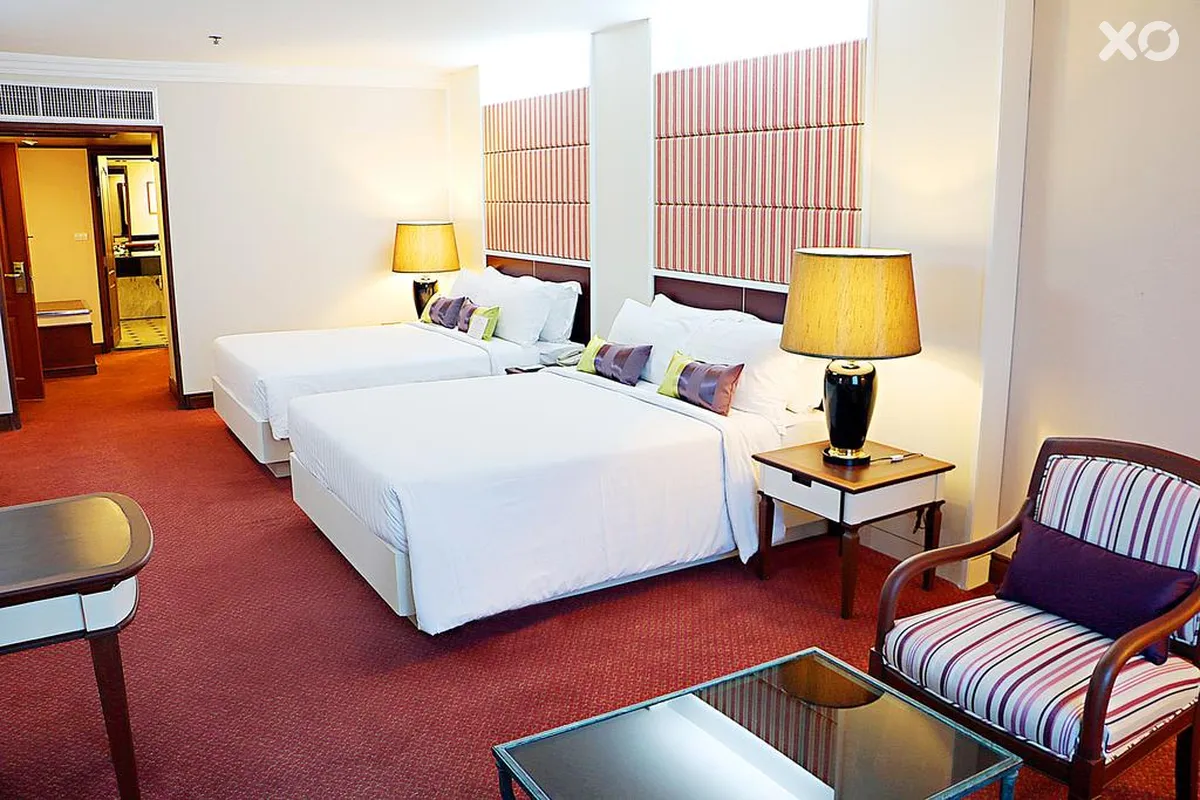 Golden Tulip Sovereign Hotel