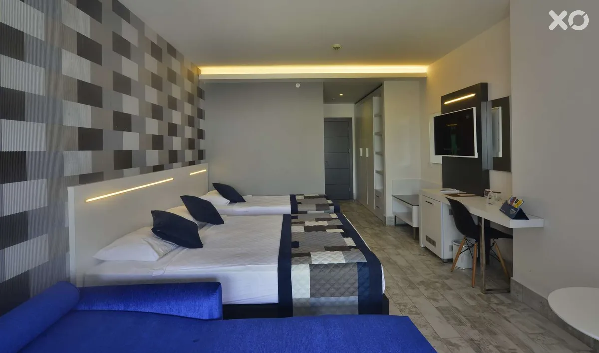 White City Beach Hotel