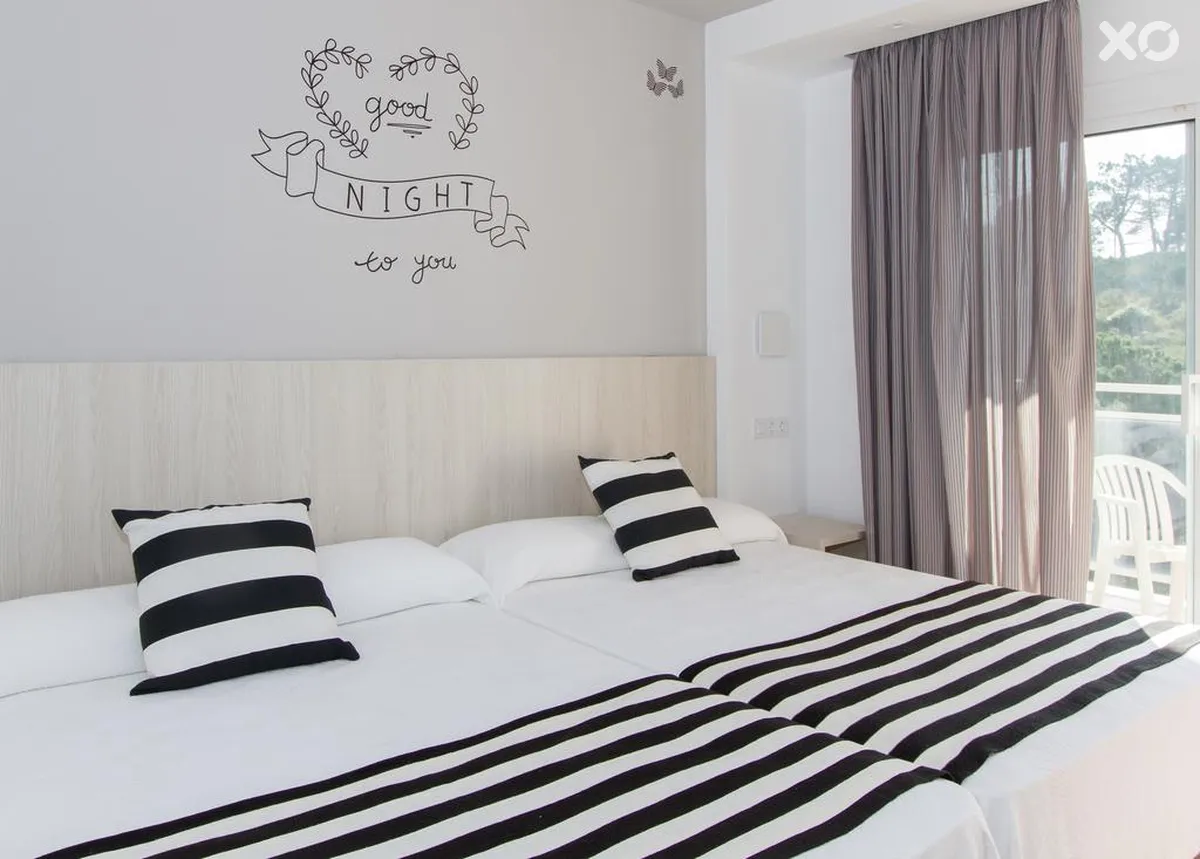Oasis Park Splash Hotel