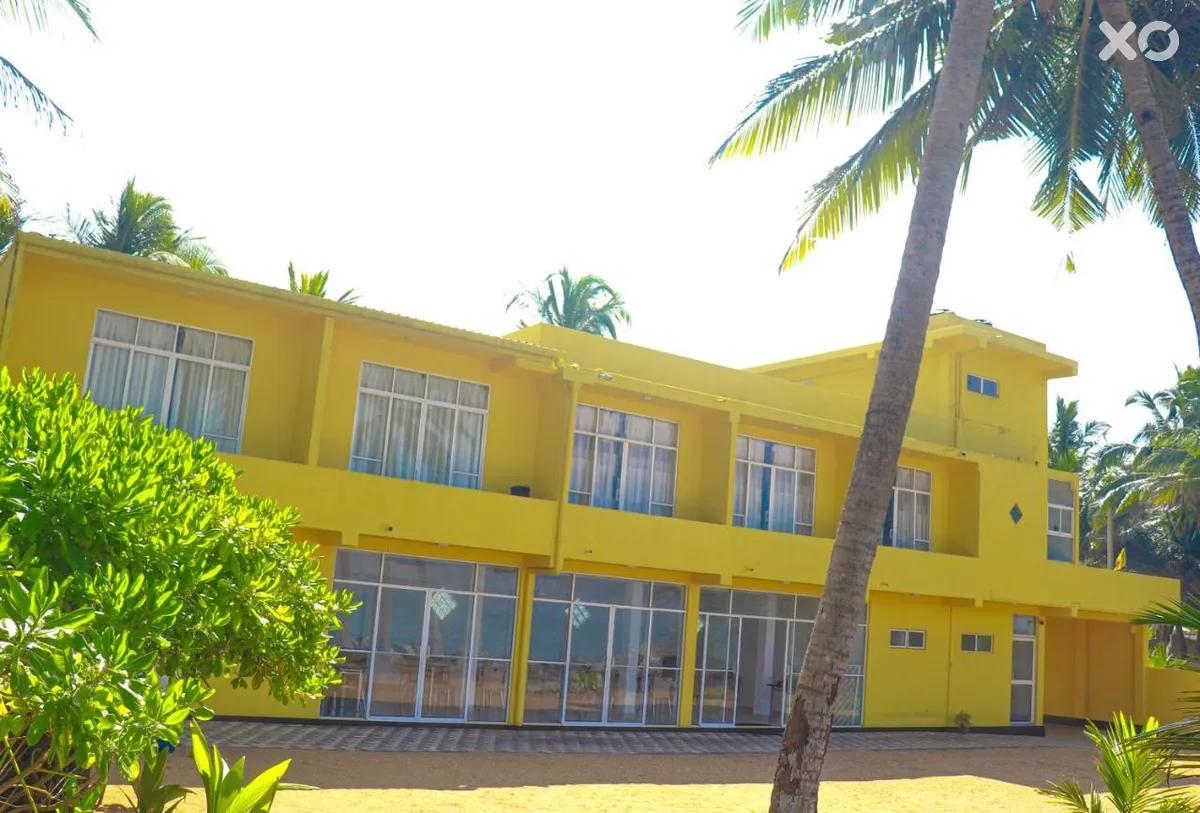 Oreo Beach Hotel