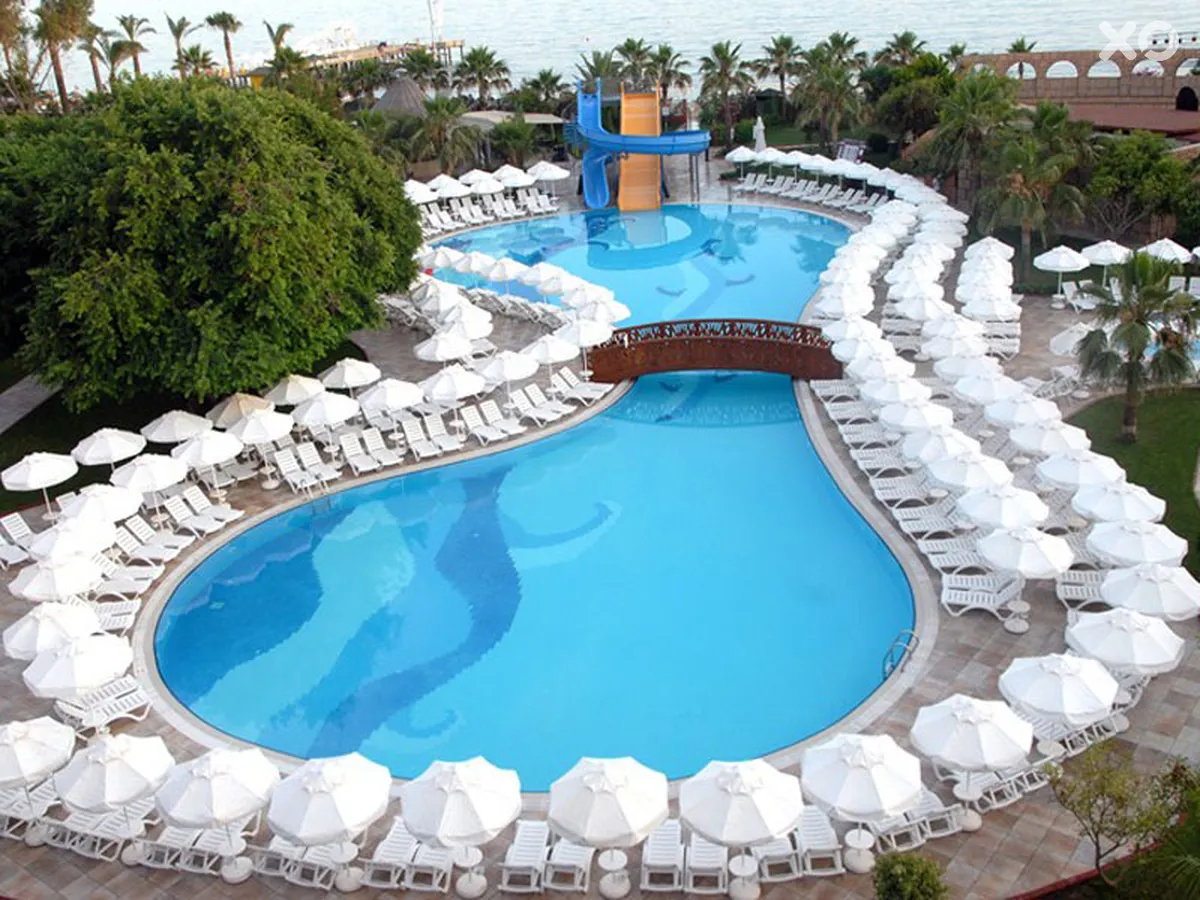 Palmeras Beach Hotel