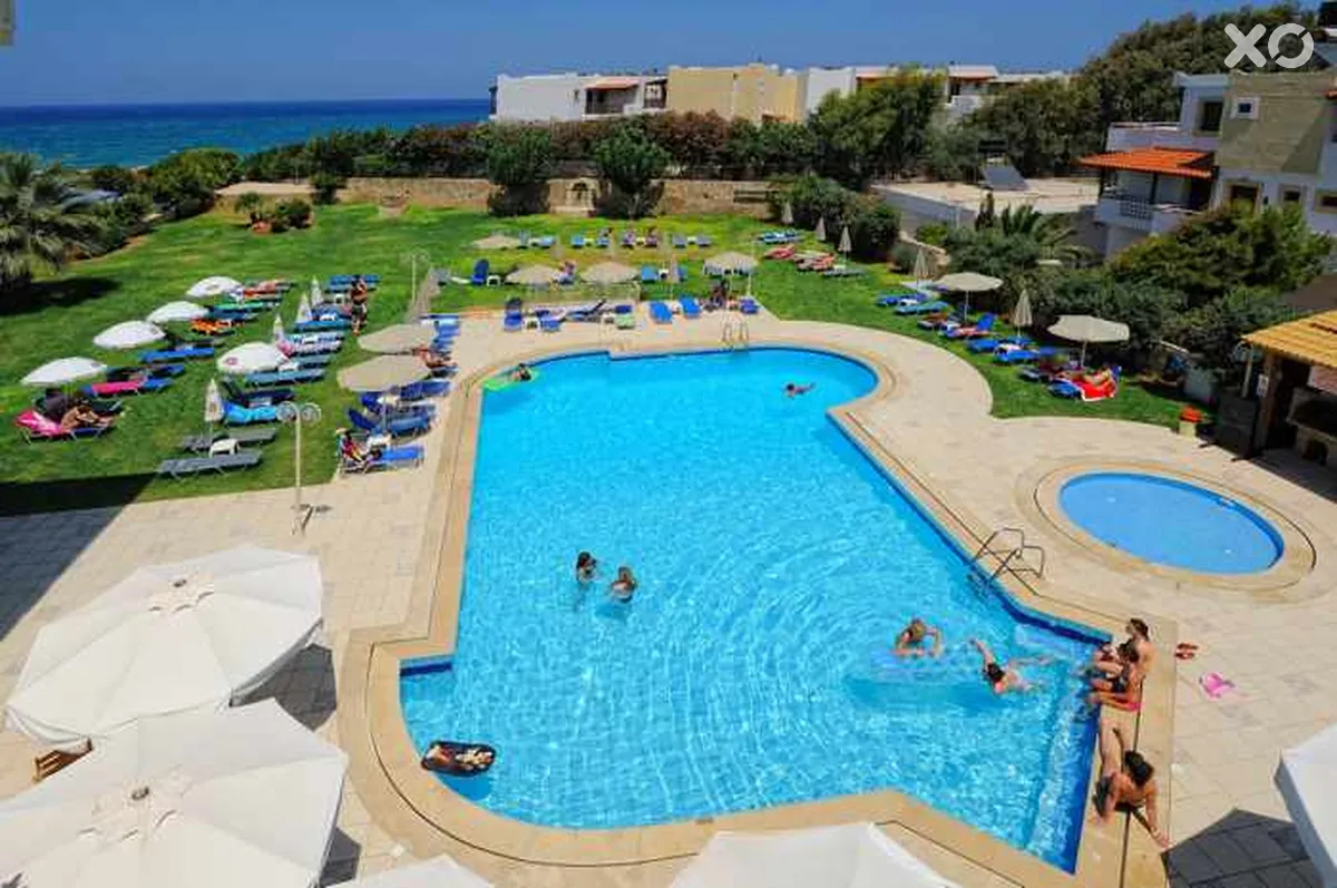 Pela Sofia Apartments