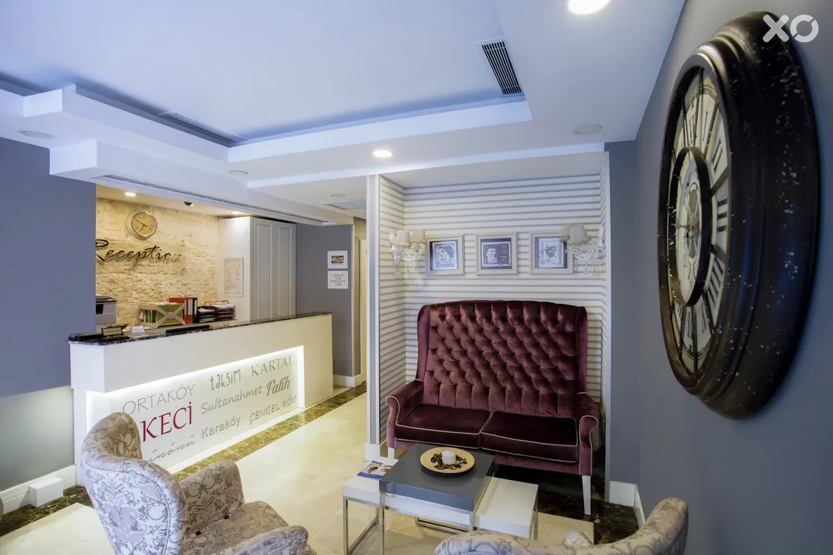 Raymond Hotel