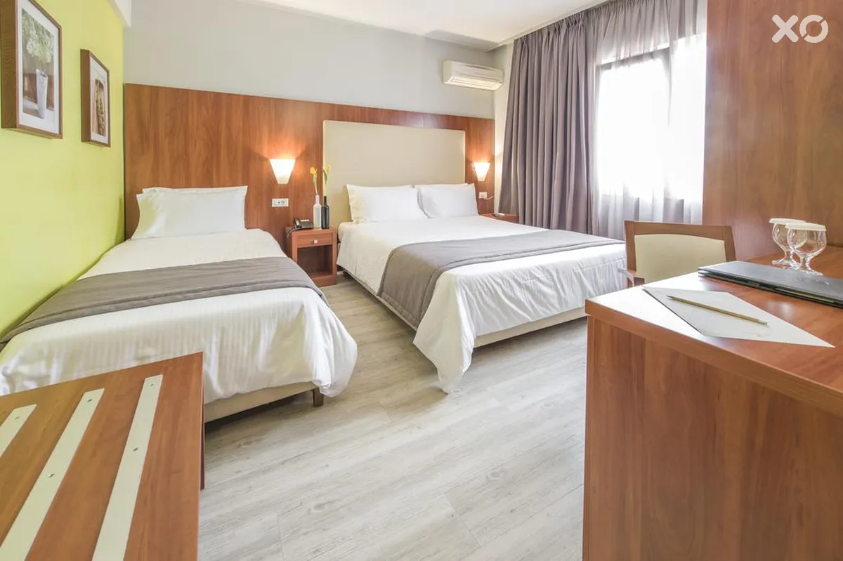 Polis Grand