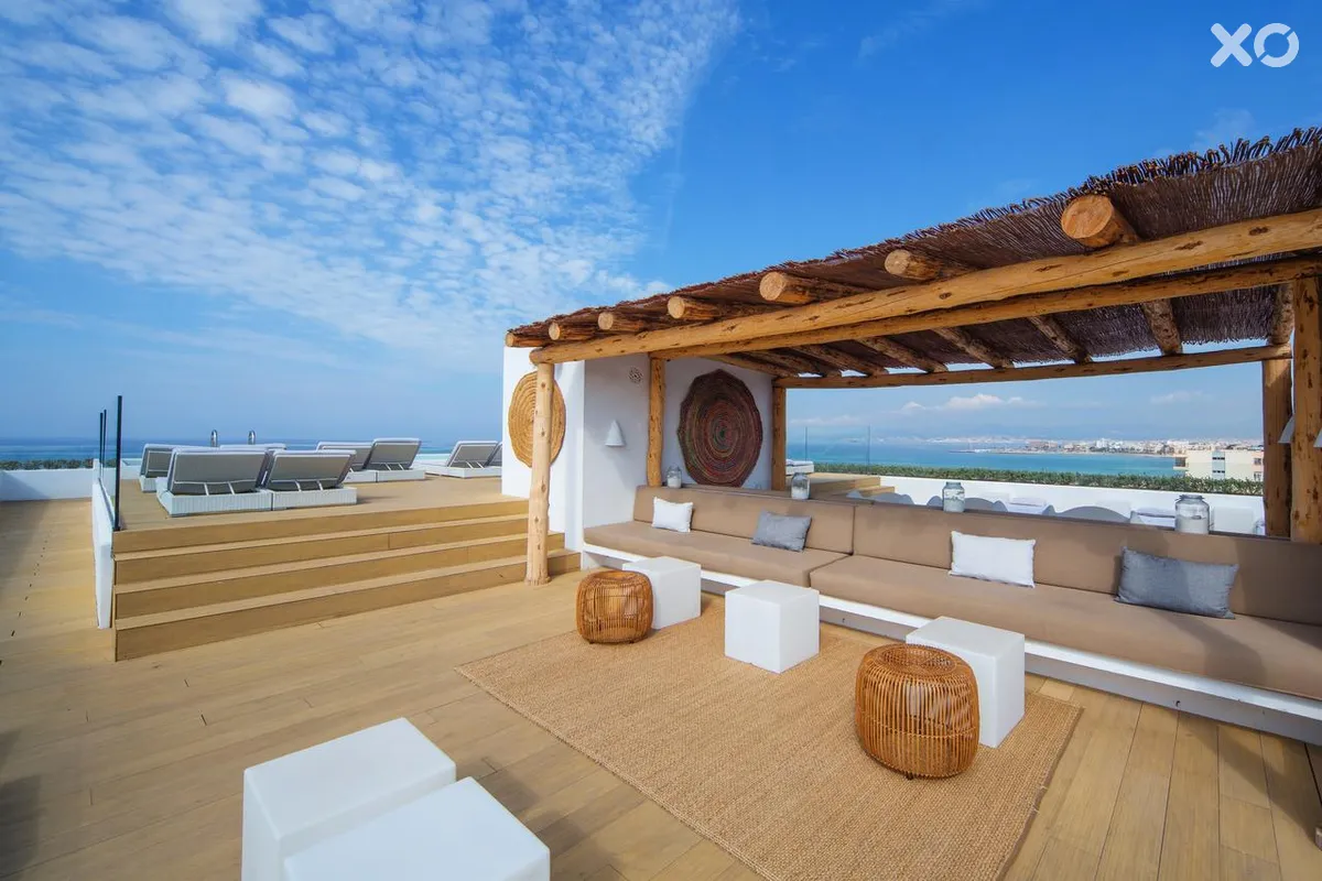 HM Tropical Hotel
